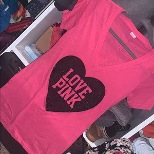 Love pink v neck Tee